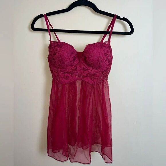 Victoria’s Secret Red Lace & Mesh Push Up Open Back Intimate Chemise Size 32D - Picture 1 of 6